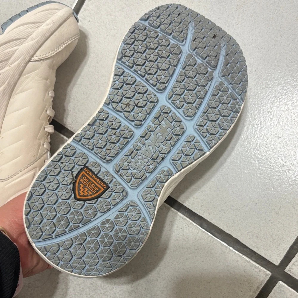 HOKA W Bondi SR size 6 cream/beige color- Non-Slip - Picture 4 of 8